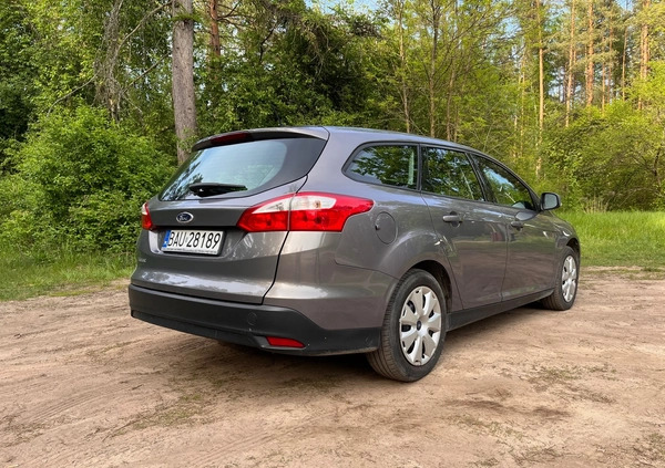 Ford Focus cena 28500 przebieg: 124000, rok produkcji 2014 z Augustów małe 106